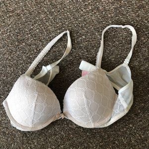 Body By Victoria’s Secret Push Up bra 34 B